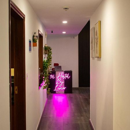 Lunar Hostel 96 ดูไบ ภายนอก รูปภาพ
