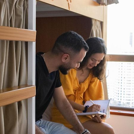 Lunar Hostel 96 ดูไบ ภายนอก รูปภาพ