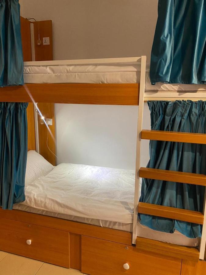 Lunar Hostel 96 ดูไบ ภายนอก รูปภาพ
