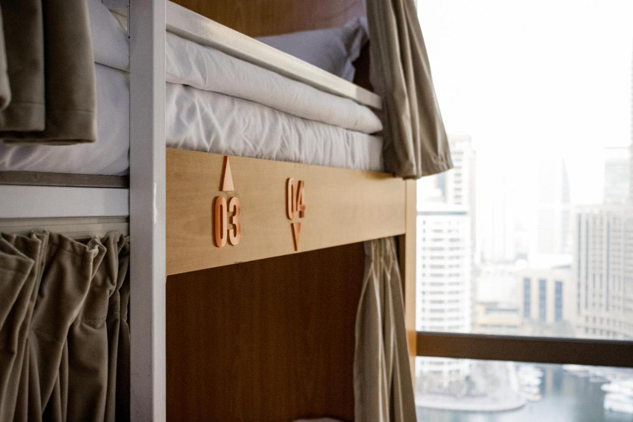 Lunar Hostel 96 ดูไบ ภายนอก รูปภาพ