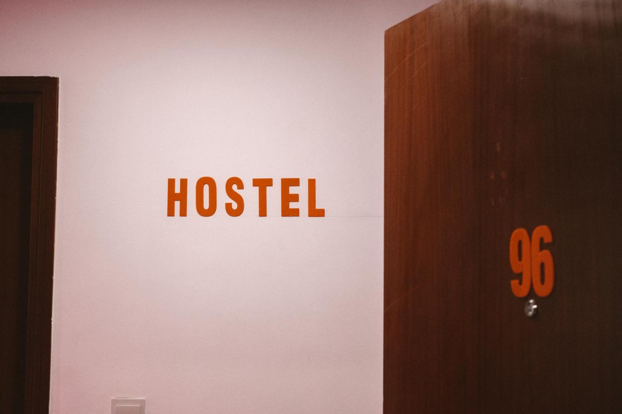 Lunar Hostel 96 ดูไบ ภายนอก รูปภาพ