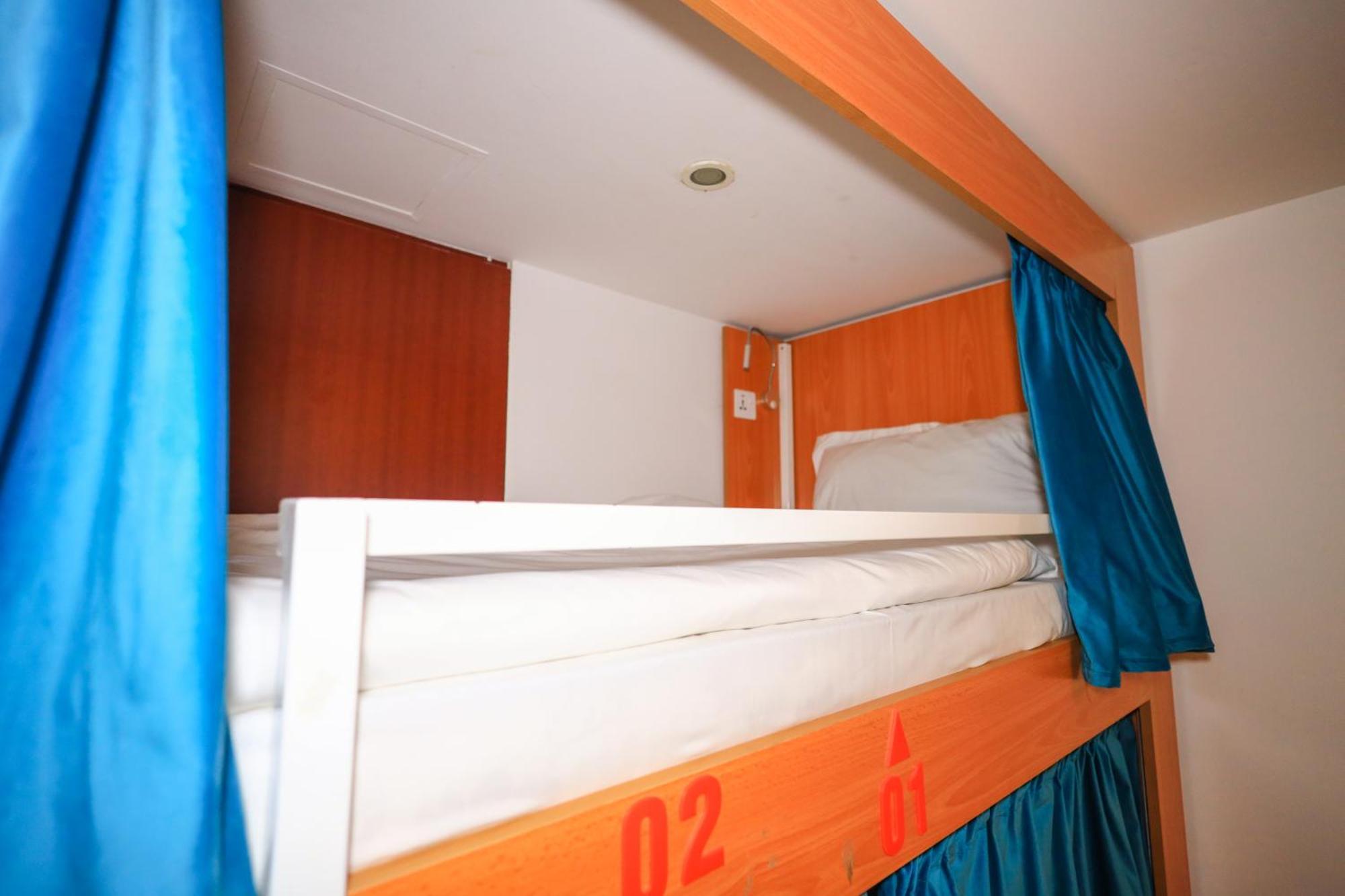Lunar Hostel 96 ดูไบ ภายนอก รูปภาพ